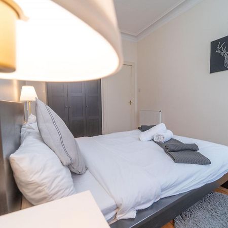 Large City Corner Apartment EDI Eksteriør billede