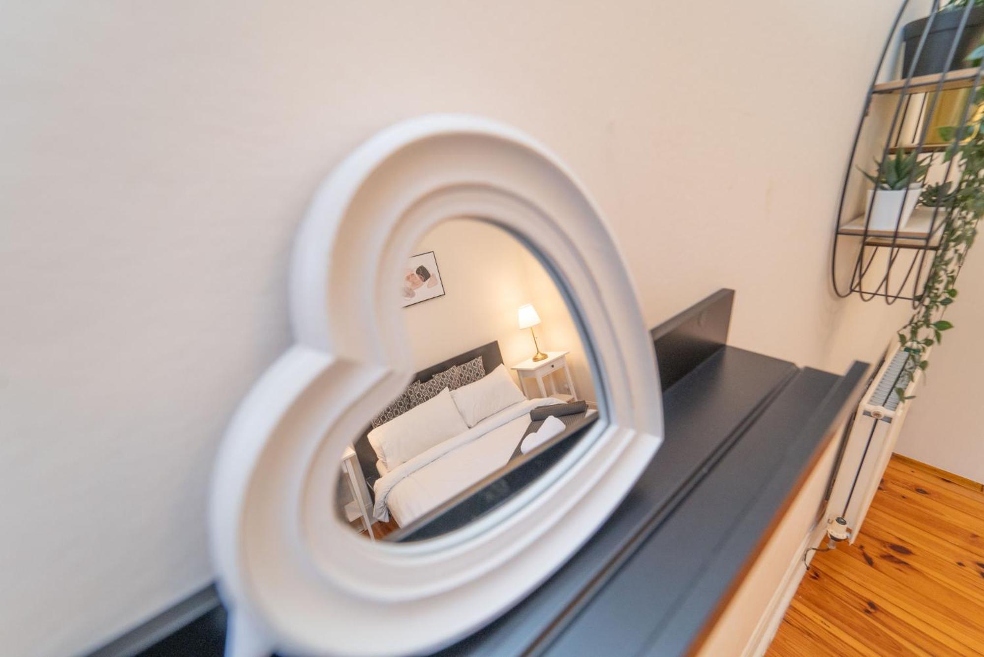 Large City Corner Apartment EDI Eksteriør billede